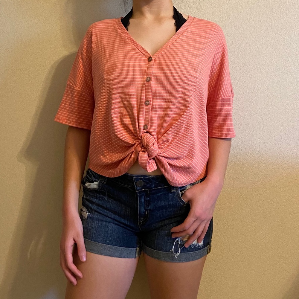 Button down top - Picture 3 of 7